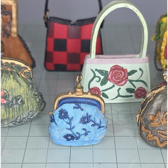 7 Vintage Classic Couture Collection Mini Purses Resin/ceramic Decor Collectable - Picture 2 of 8